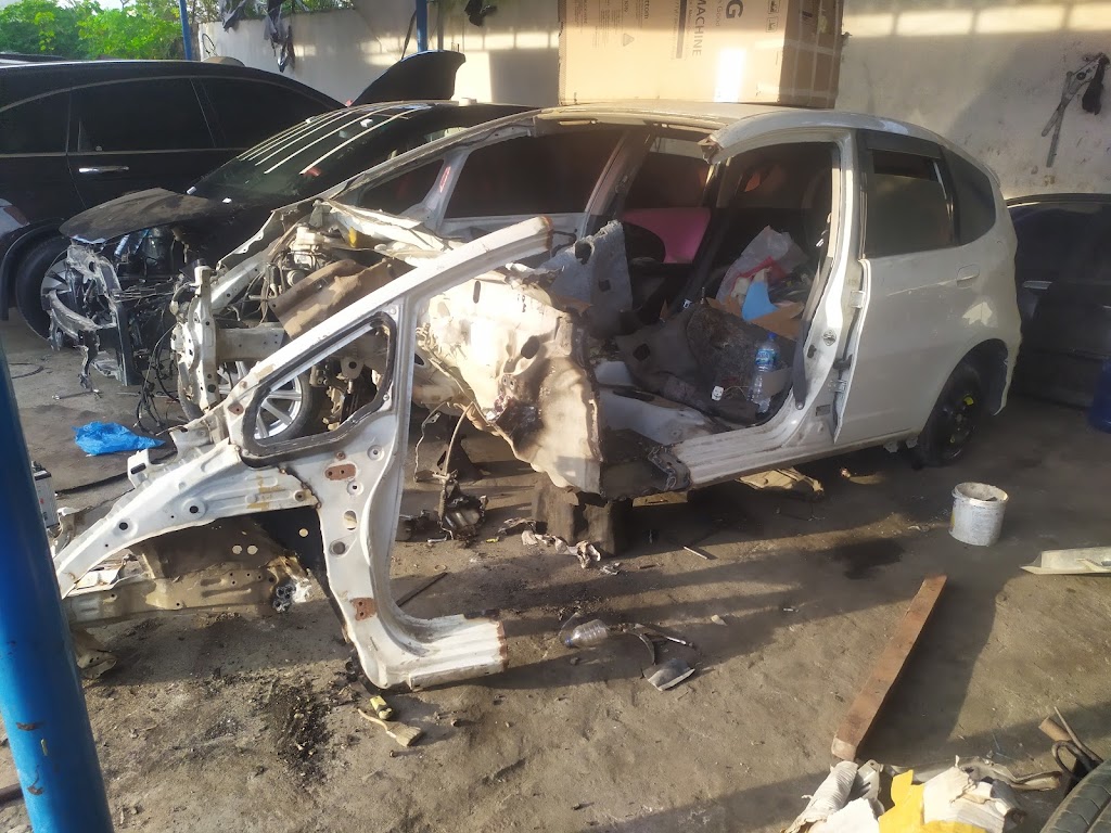 Bengkel Mobil Rahmat