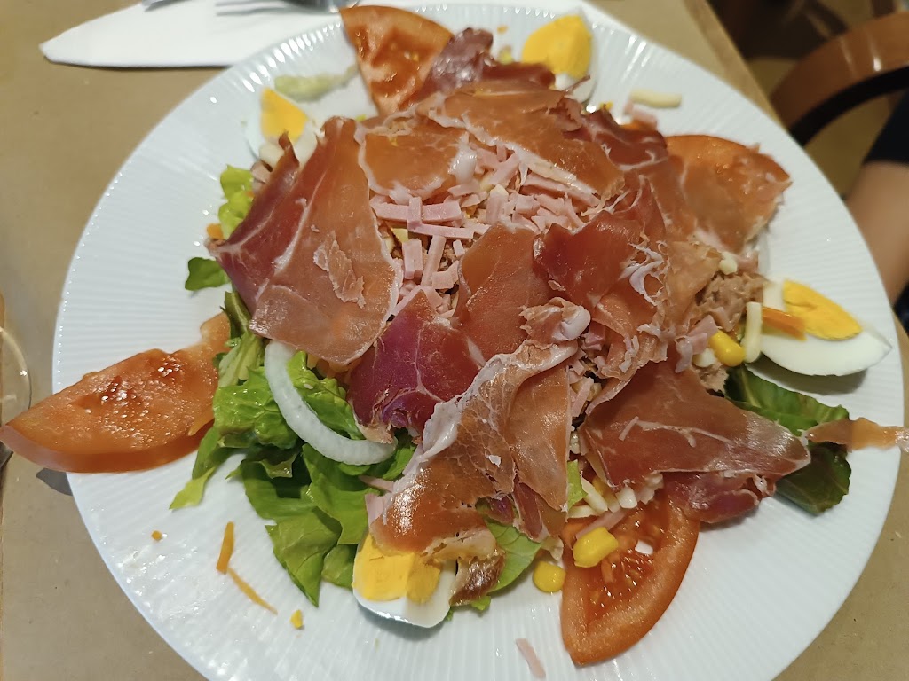Capitol — Comida y bebida