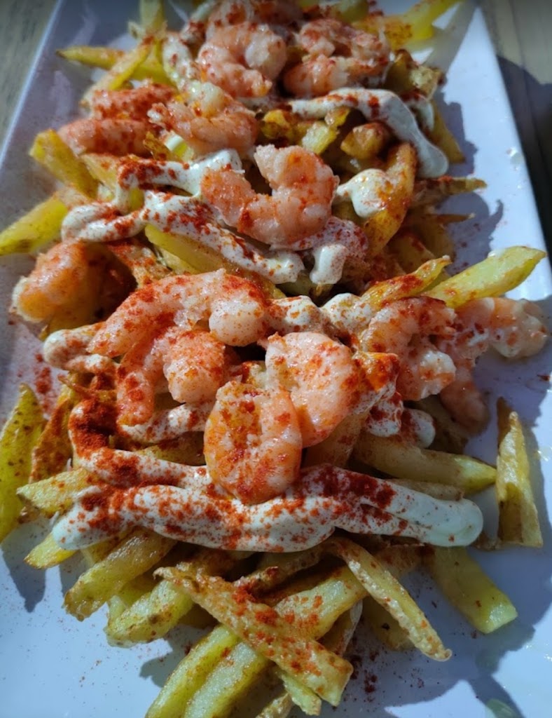 Casa Mati — Comida y bebida