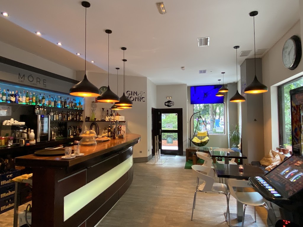 Cafe More — Ambiente