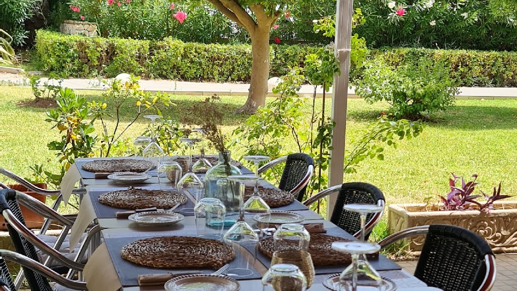 Luz de Luna Port Bar Restaurant