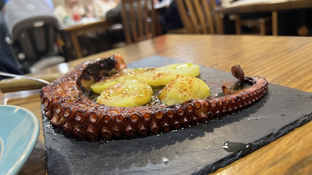 Bar Crespo`s — Comida y bebida