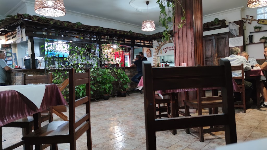 Bodegon Antonio Guia de Isora Casco — Ambiente