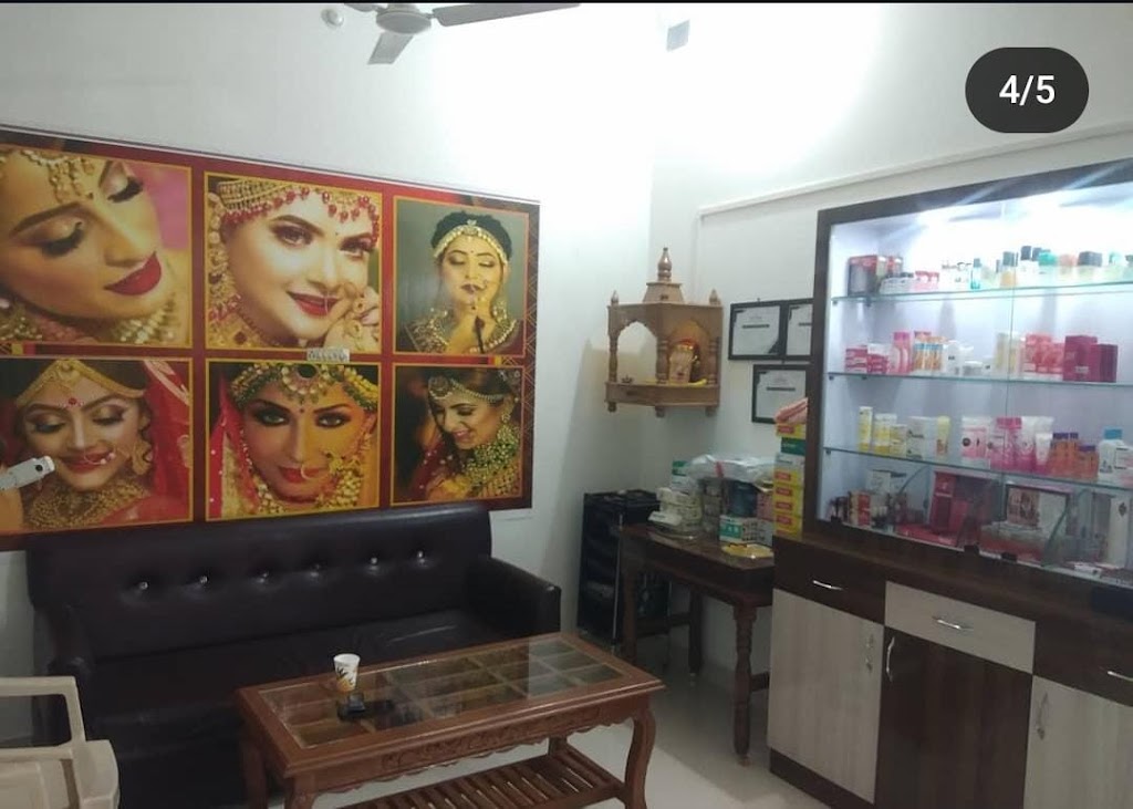 Shree Laxmi Beauty Parlour