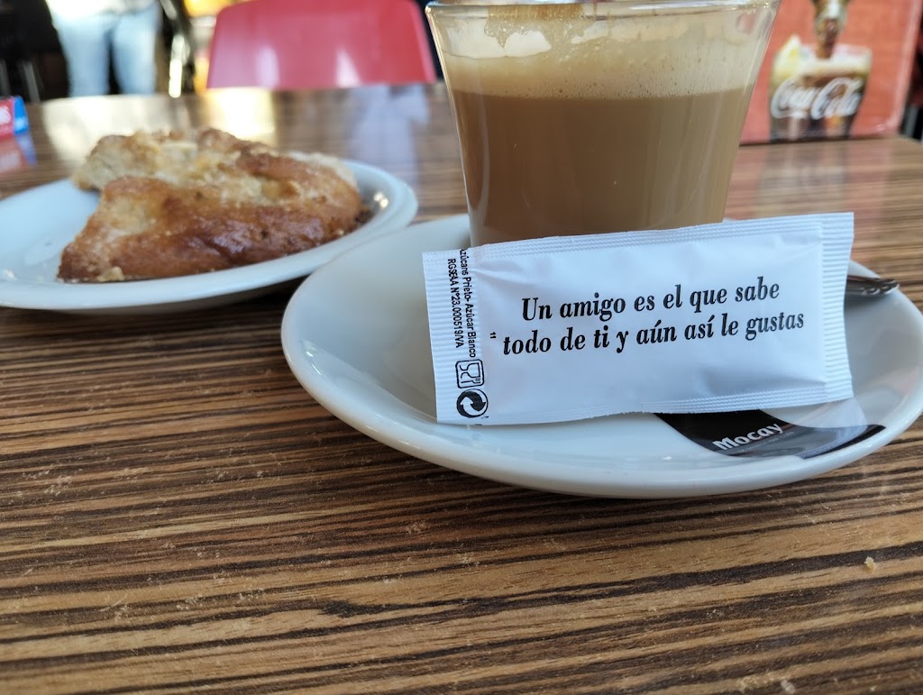 Confiteria Pasteleria Fernando — Cafe