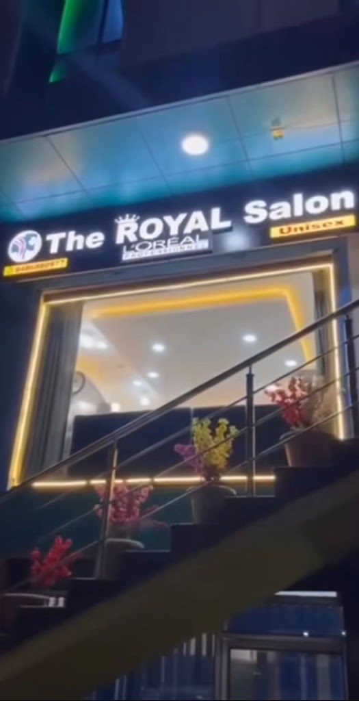 The Royal Salon L Oreal Professionnel Unisex