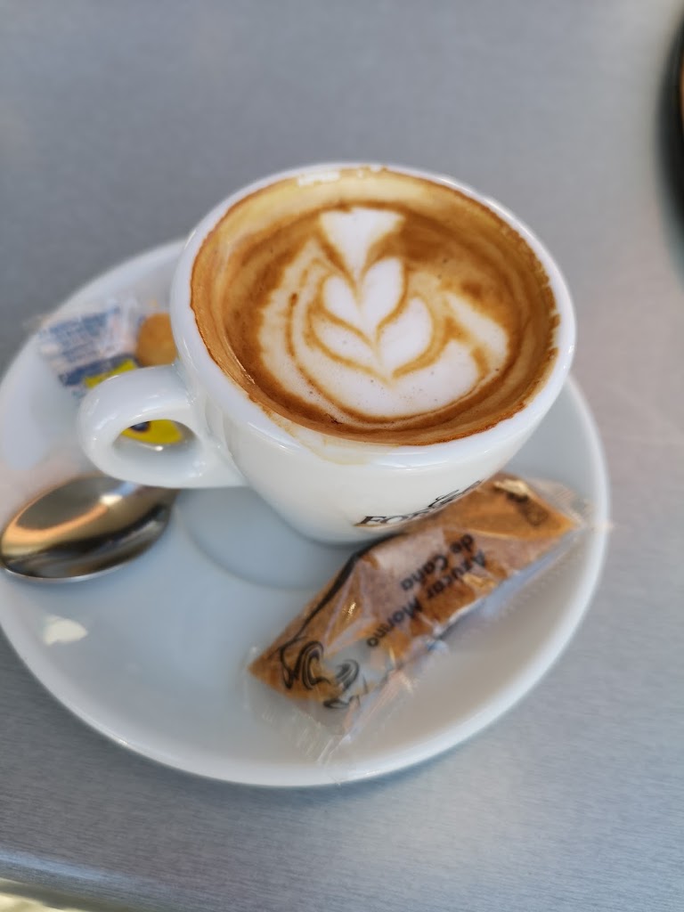 Cientouno Cafe — Cafe