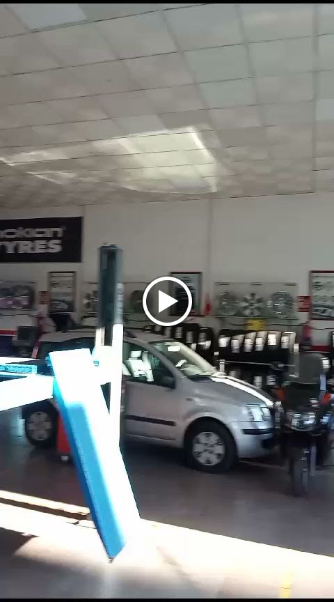 Taller Neumaticos La Esperanza — Videos