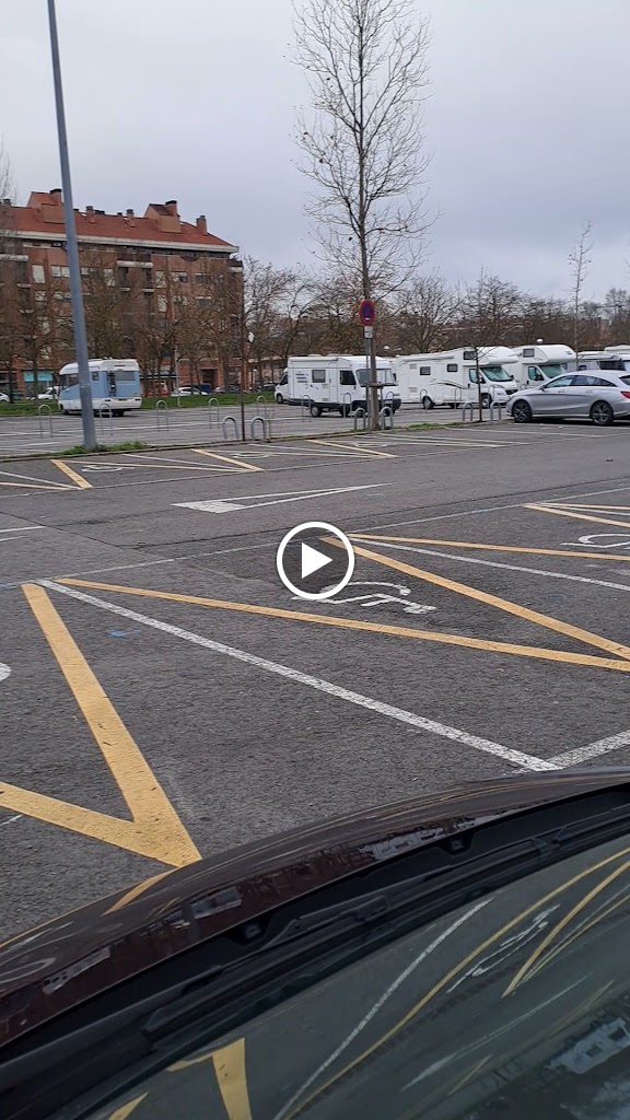 Parking Portal de Foronda - Luis Olariaga — Videos