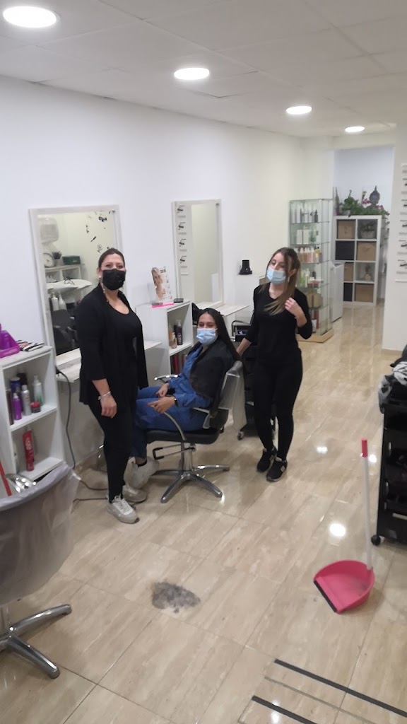 Peluqueria y Estetica Fusion — Peinado