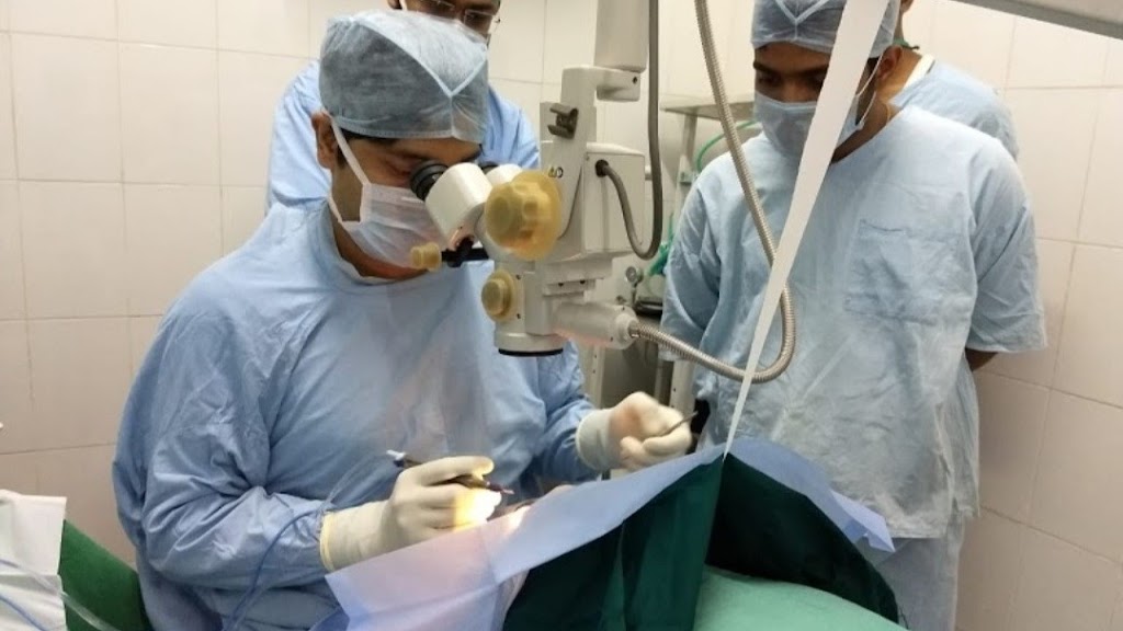 Dr Suman Das
