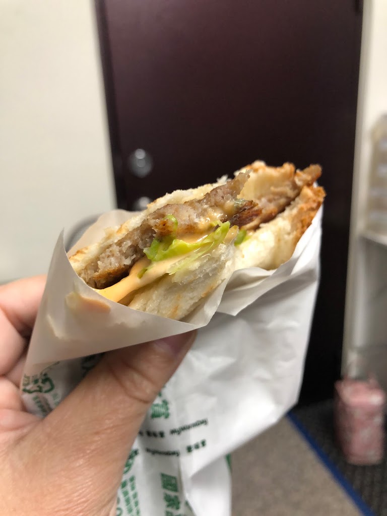 麥味登 觀音成功店 的照片