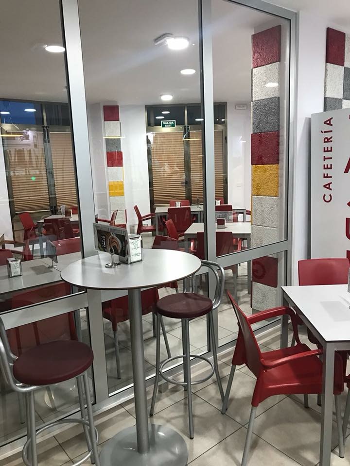 Cafeteria Tajurgo — Del propietario
