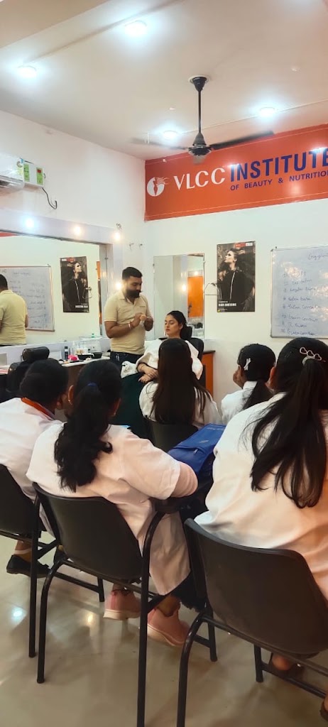 Vlcc School Of Beauty Institute In Sajida Colony Malerkotla