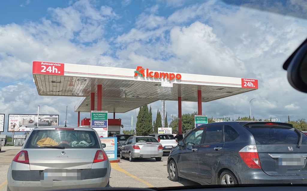 Gasolinera Alcampo Linares — Estacion de servicio