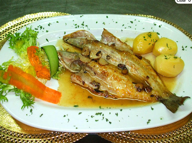 Restaurante Vilarosa — Comida y bebida