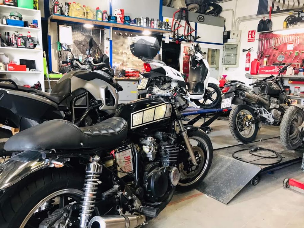 Elio Motos — Del propietario
