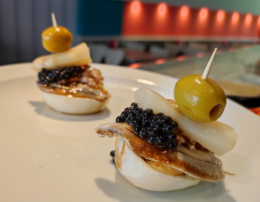 Bar Txipi Txapa — Comida y bebida