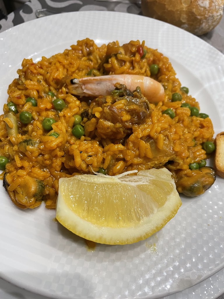 Restaurante La Brandada El Laurel — Paella