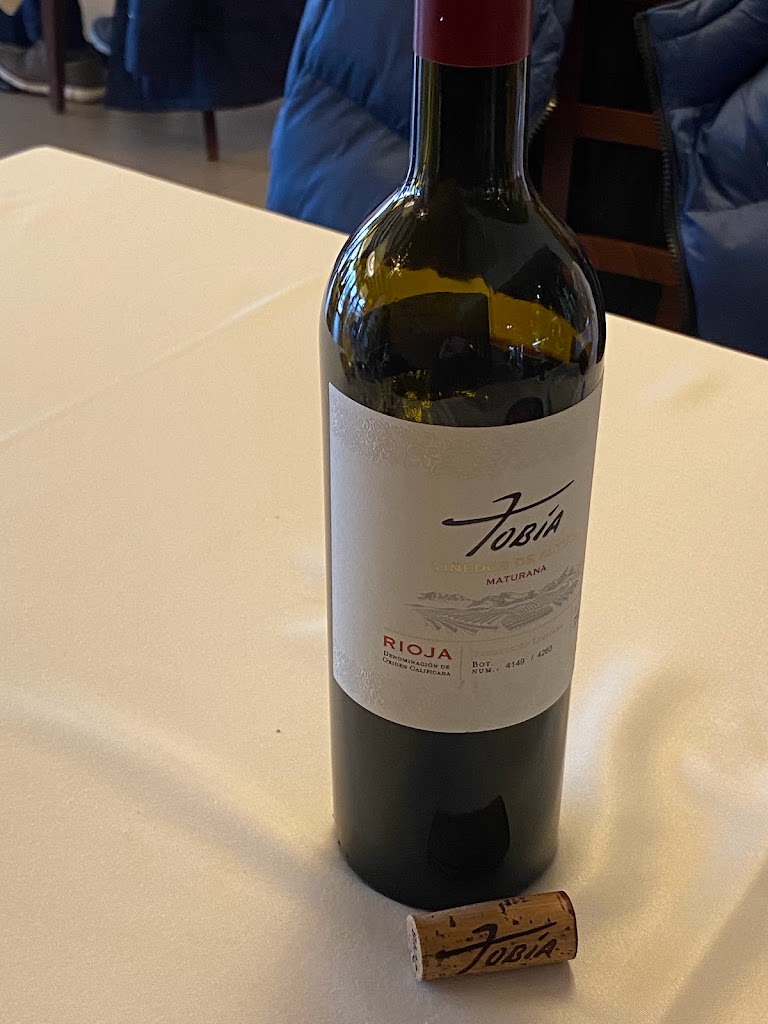 Restaurante Casa Estrella — Vino