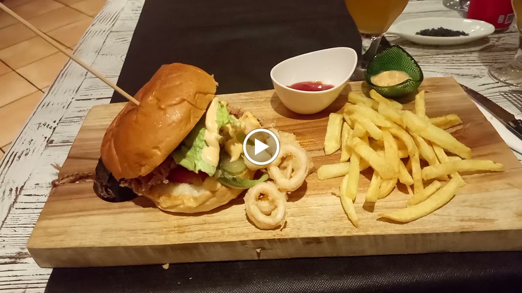 Hamburgueseria Alas Brasas — Videos