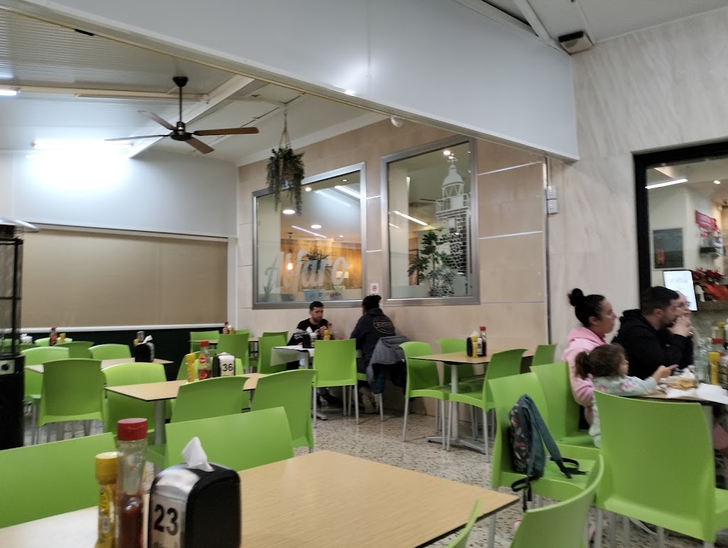 Al-Faro Burger — Ambiente
