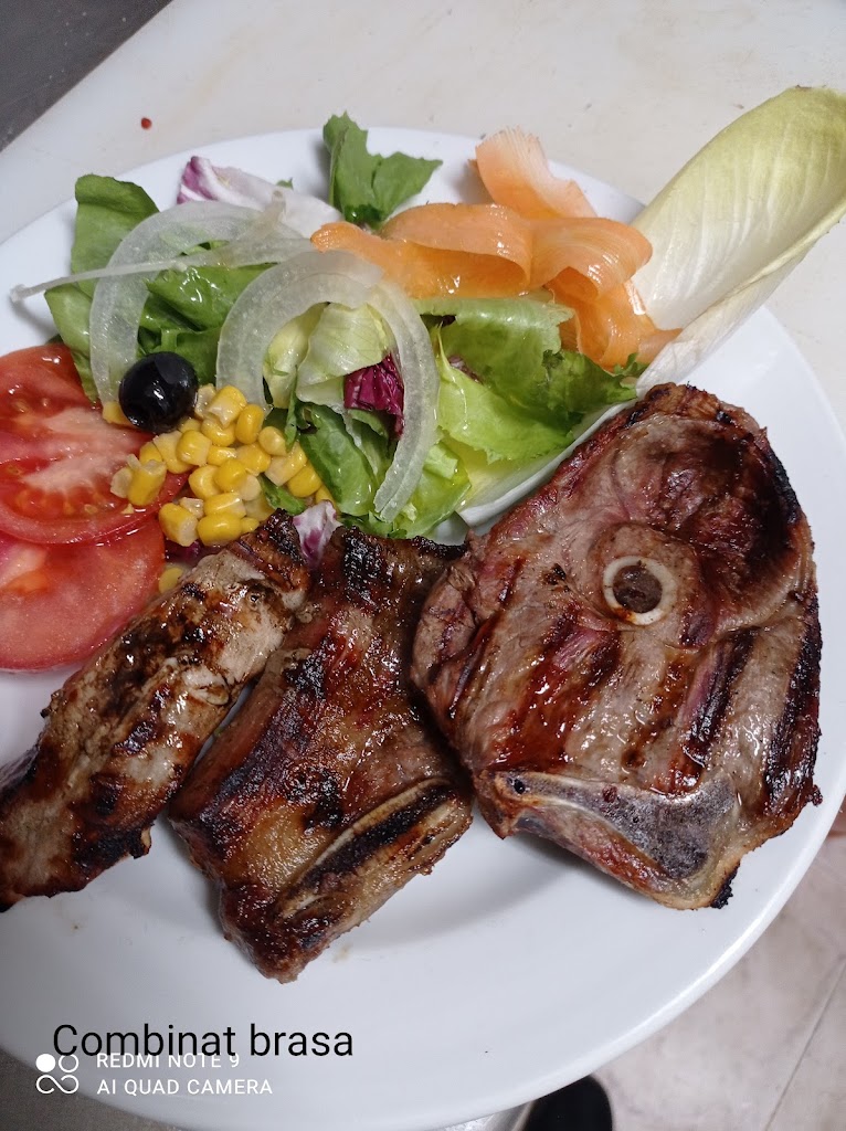 La fonda — Comida y bebida