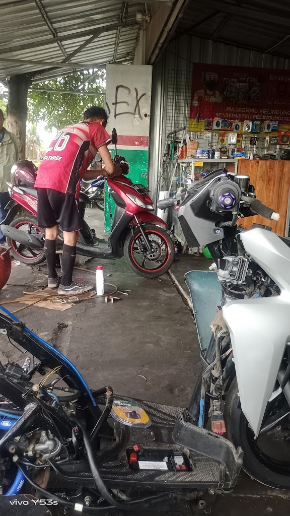 Rio Mandiri Motor