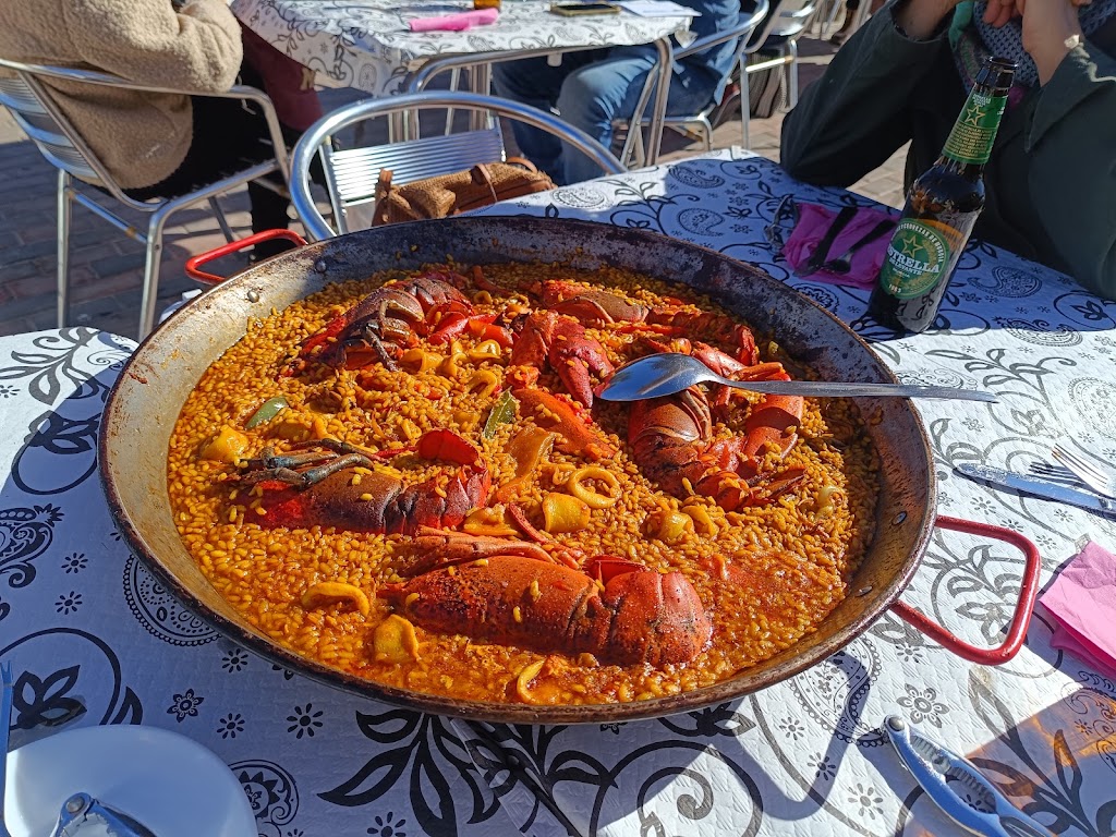 Restaurante Mediterraneo El Mojon — Paella