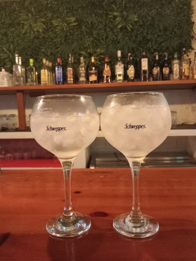 El pellizco — Comida y bebida
