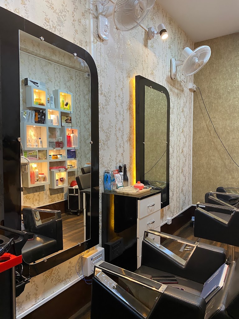 Magic Mirror Studio Academy