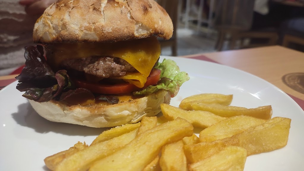 Everest Bar y Restaurante