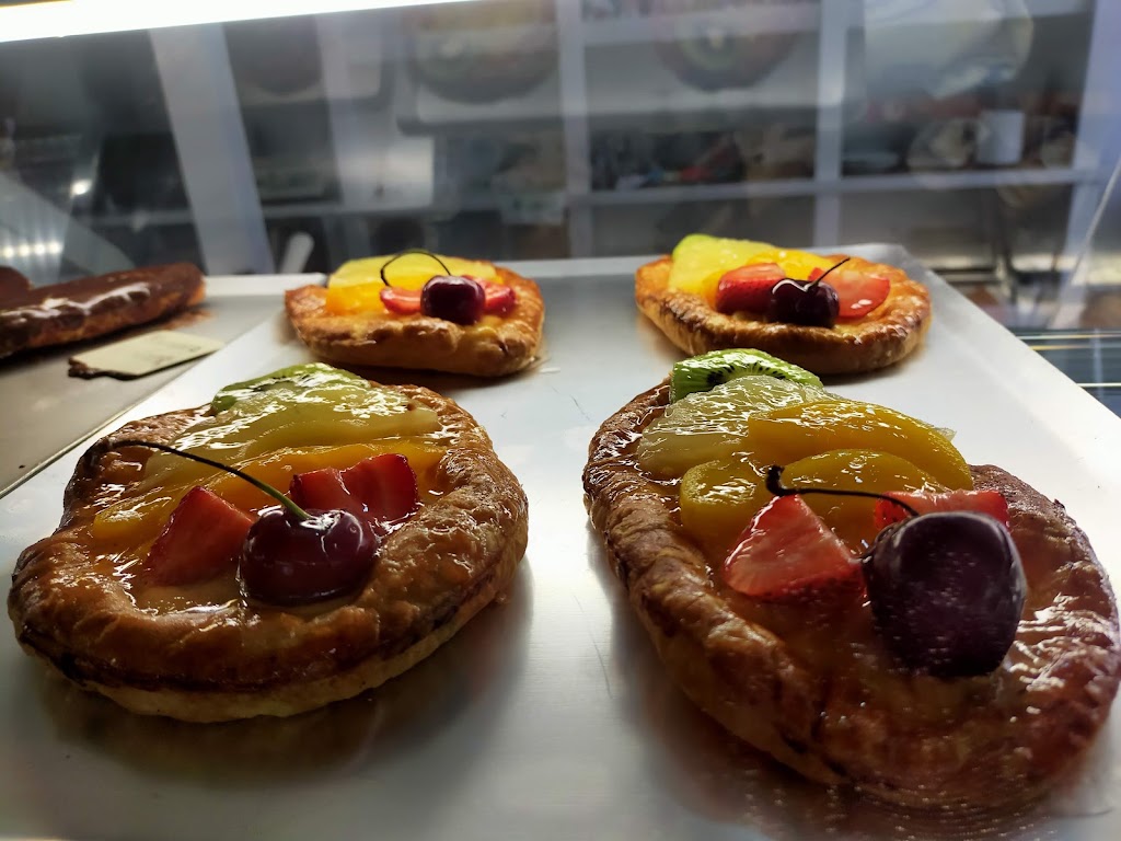 Cafeteria Pasteleria Jimenez — Comida y bebida