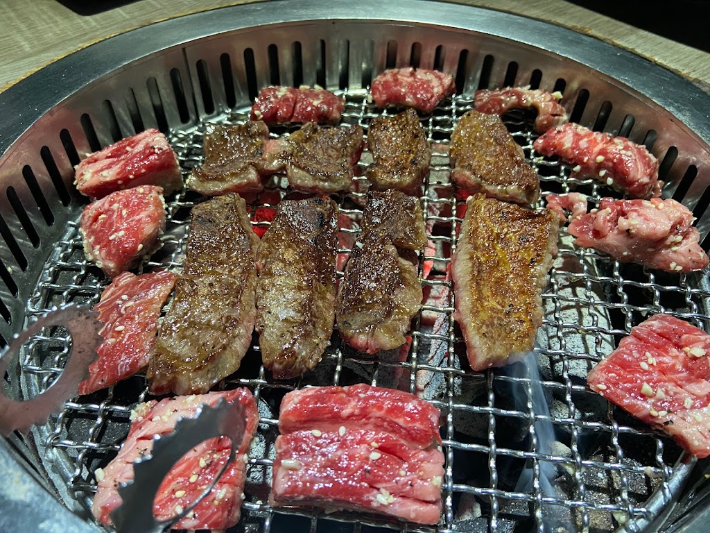 Moe燃 炭火燒肉 本店 的照片