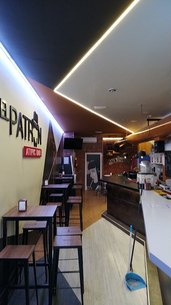 EL PATRON COPAS — Ambiente