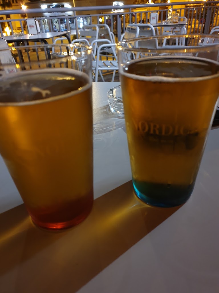 Rock & Roll — Comida y bebida