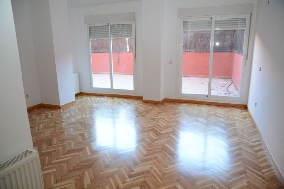La Inmobiliaria de Villanueva — Interior
