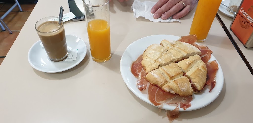 Cafeteria Ambrosia — Comida y bebida