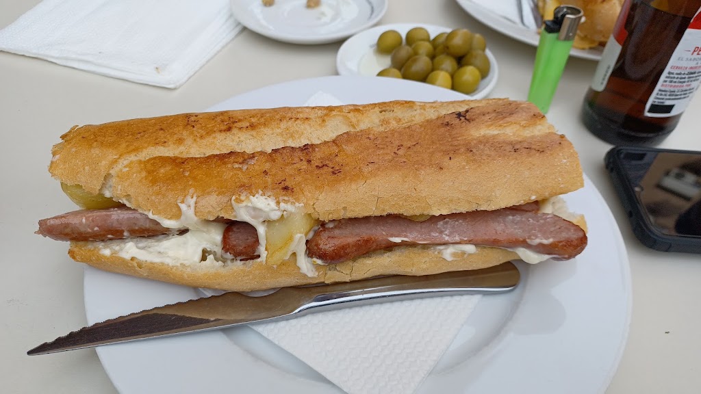 El Raco De La Xarrada — Comida y bebida
