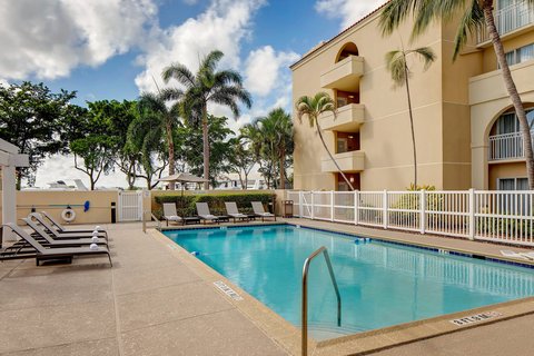 Courtyard Fort Lauderdale North/Cypress Creek - Hotel in Fort Lauderdale , United States of America