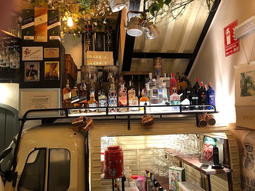 Cafeteria Cueva de la Zarzamora