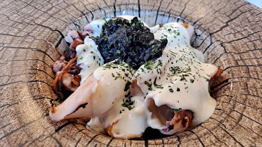 Restaurante Deslorian — Comida y bebida