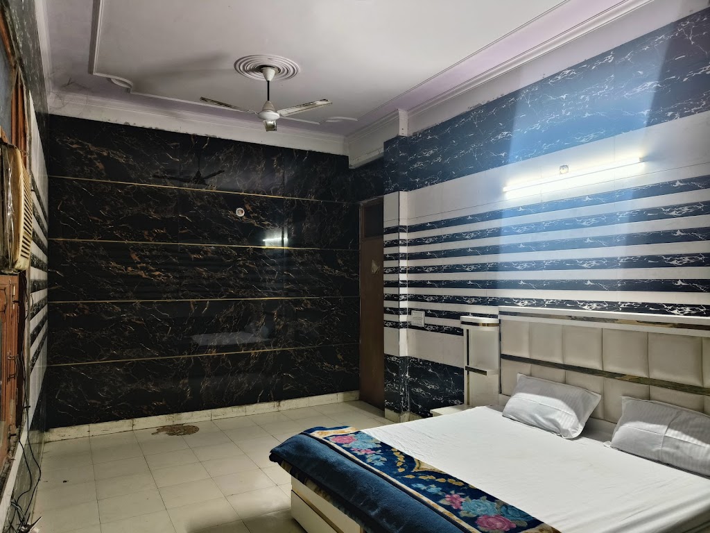 Hotel Green Palace Garh Road Hapur