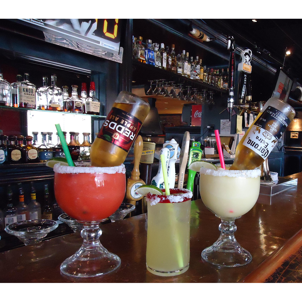  Lucky Star Pub & Eatery