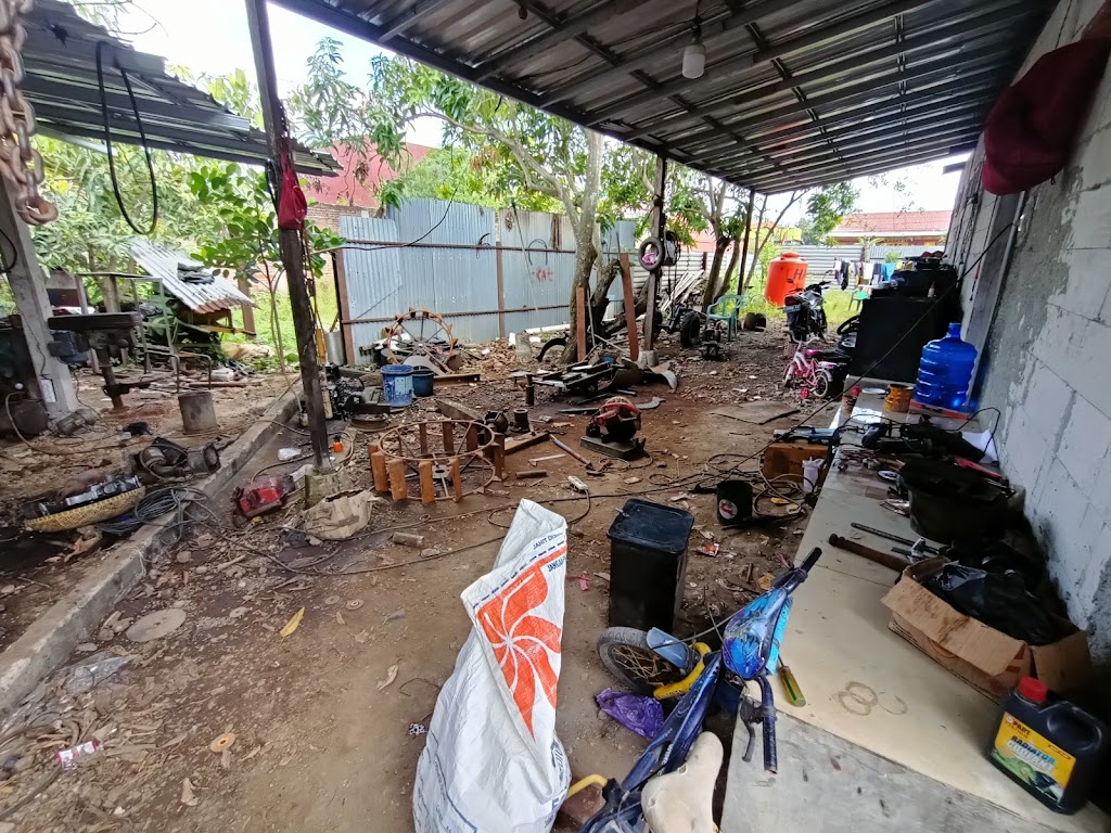 Bengkel Diesel Dan Las Bapak Topik