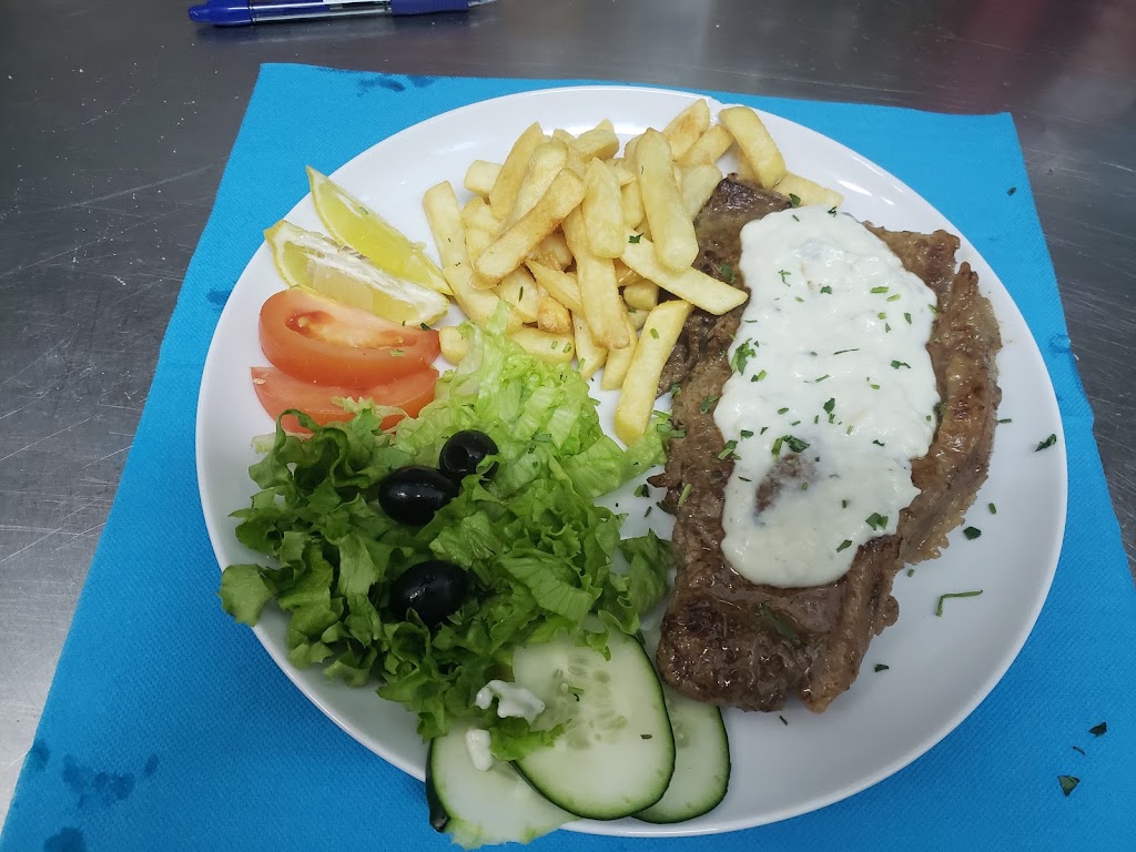Blue Cafe & Bar — Comida y bebida