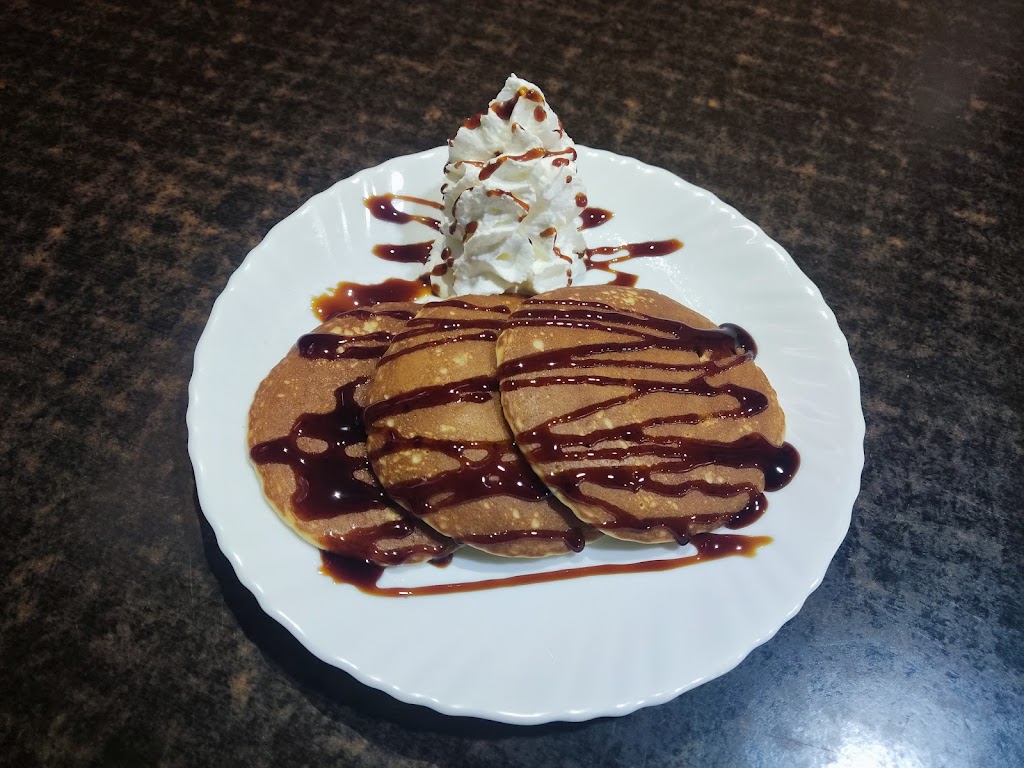 CAFE-BAR EL ALMENDRAL — Comida y bebida