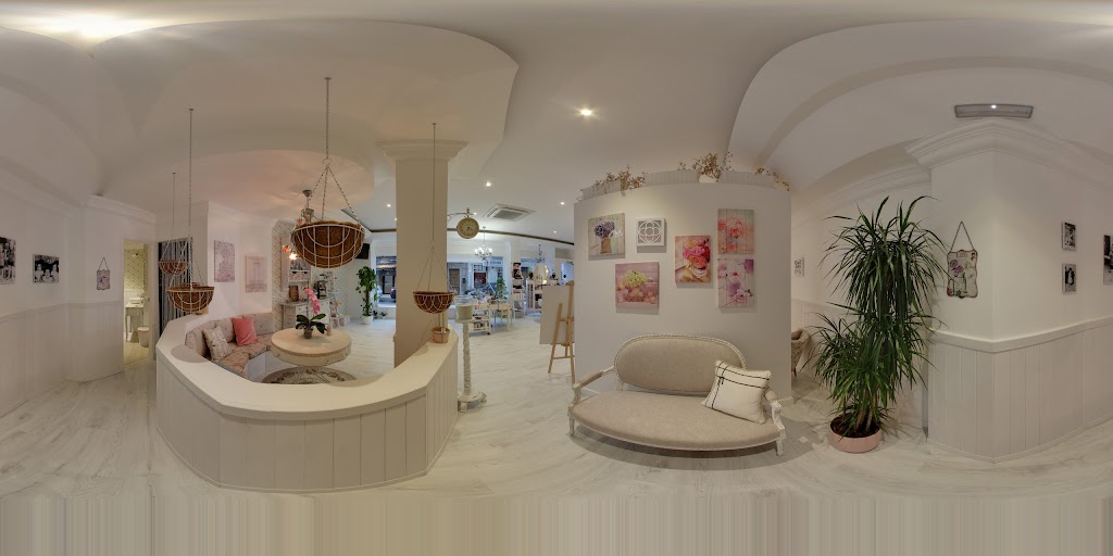 Destellos Nails & BeautyBar — Street View y 360deg