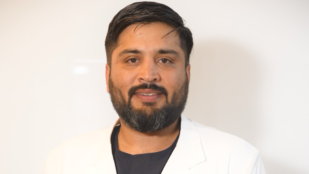 Dr Ankit Vinayak Ophthalmologist