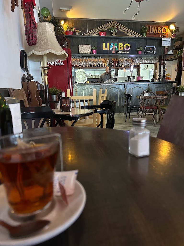 Bar Limbo — Comida y bebida